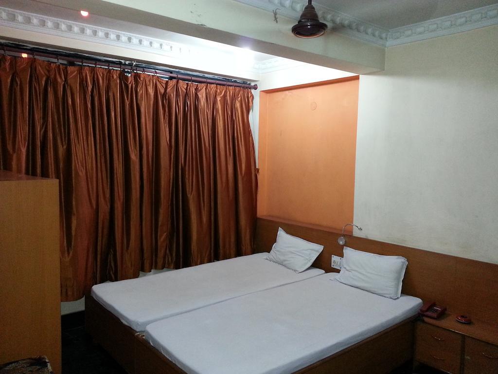 Hotel Marina Inn Dhanbad Room photo